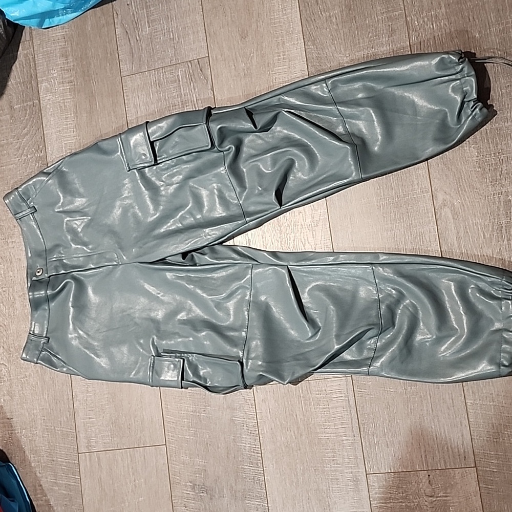 Nordstrom Avec Les Filles Vegan  Leather cargo pants Sz M